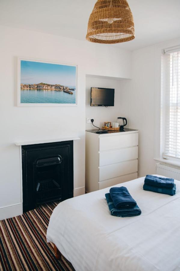 Beachside Guesthouse St. Ives Exterior photo